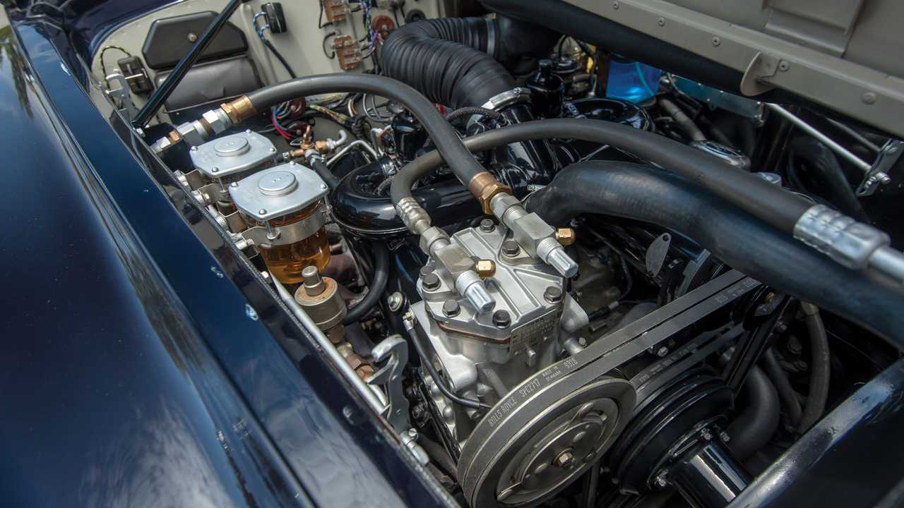 I V8 sviluppati da Bentley e Roll-Royce