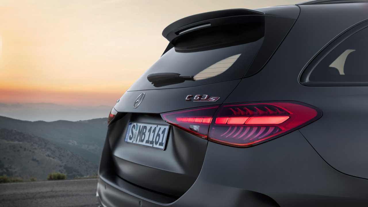 Mercedes C 63 AMG S E Performance Station Wagon