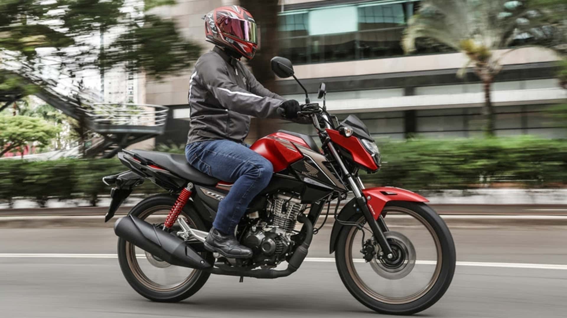 Motos em abril: Honda CG lidera e Mottu quase sai do Top 10; veja o ranking