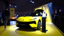 Alcantara al Salone di Parigi 2026: Lotus Eletre X