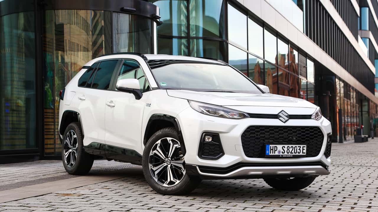 Suzuki Across Plugin Hybrid 2025 Test