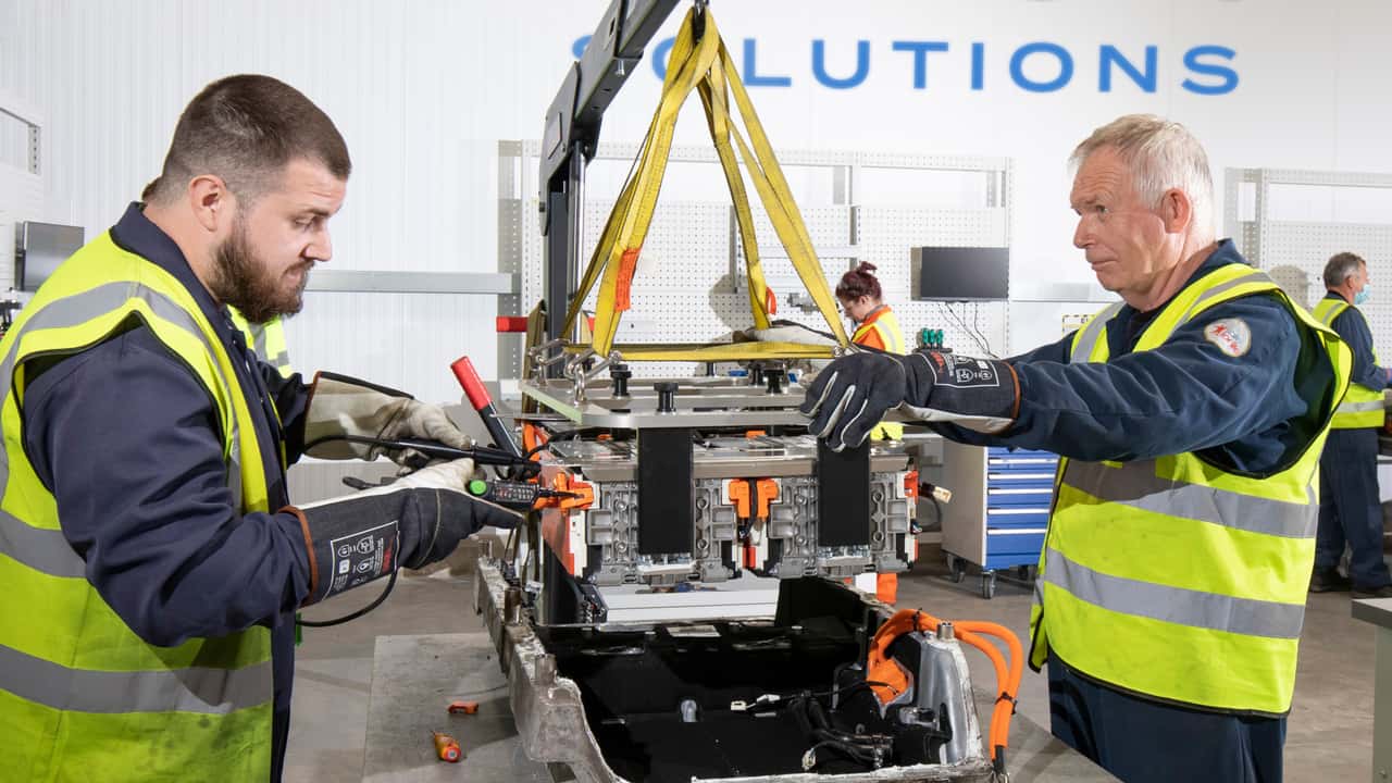 VW EV battery recycling in the UK