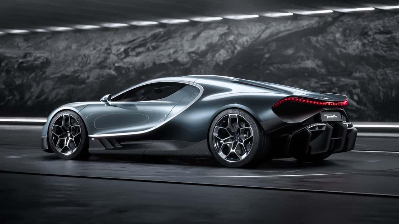 Rimac Nevera vs. Bugatti Tourbillon