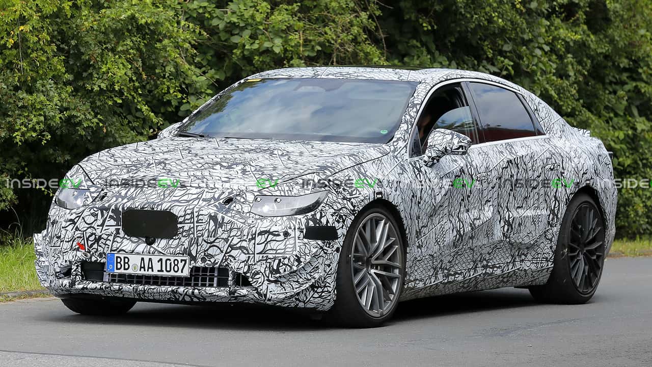 Mercedes-AMG C-Klasse EV (2025) Erlkönigfotos