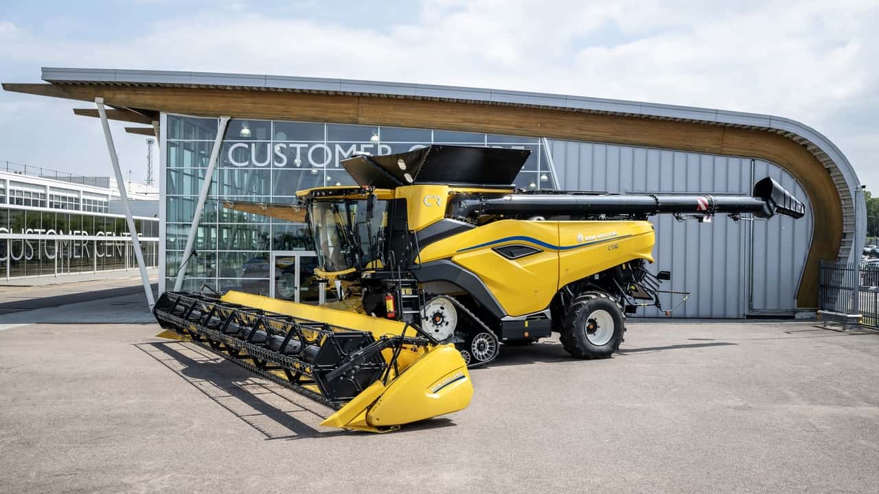 New Holland: la trebbiatreice CR10 MY 2024 affianca la CR11