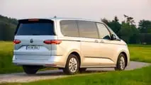 VW T7 Multivan (2024) mit Gute-Nacht-Paket im Test