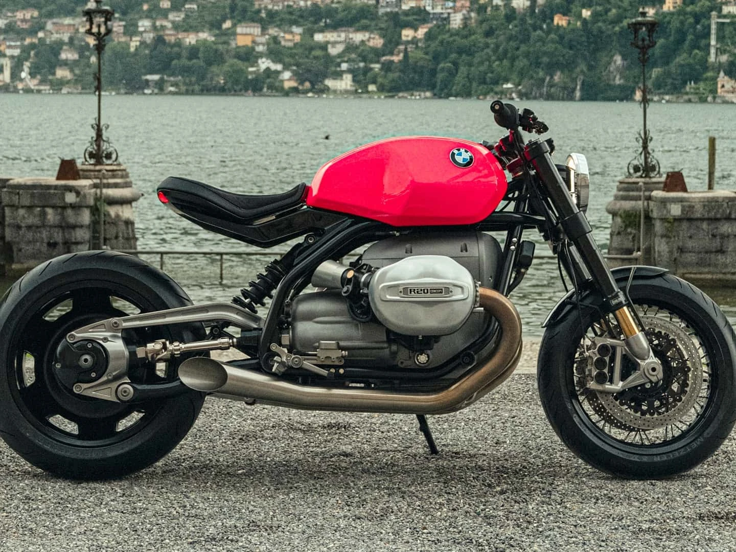 BMW R20 Concept Motorrad debuts - how cool is this?