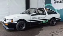 Toyota Corolla Levin AE86 BEV in der Sitzprobe