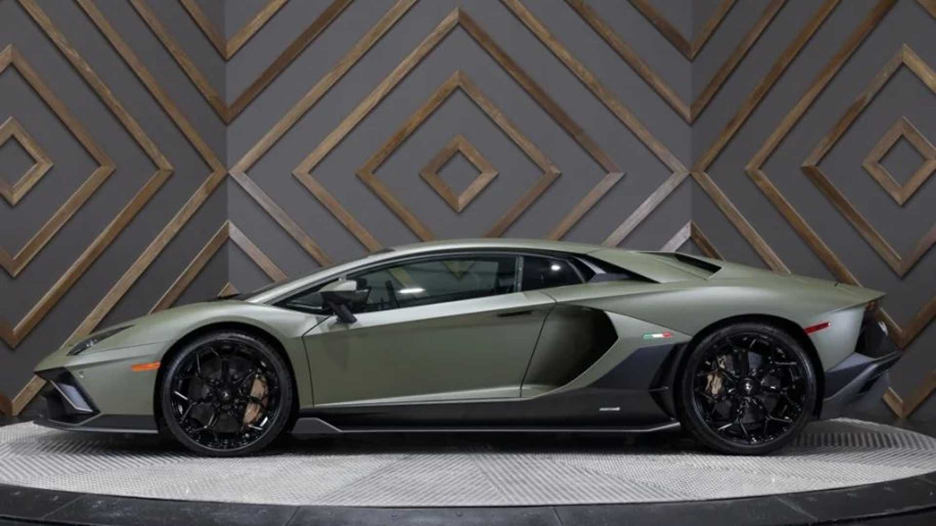 Discover Sarchione Auto Gallery’s Luxury Cars For Sale 10 Inventory