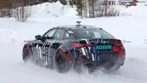 Foto spia EV a quattro motori basati su BMW i4 M50