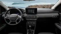 Dacia Jogger Hybrid (2023) nel test