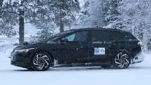 Photo d'espionnage de la Volkswagen ID.7 Tourer 2024