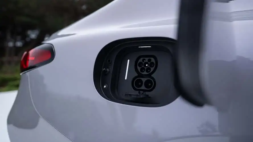 mercedes-benz-classe-c-electric.webp