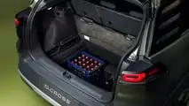 Volkswagen-ID. Cross, die Innenausstattung und der Kofferraum