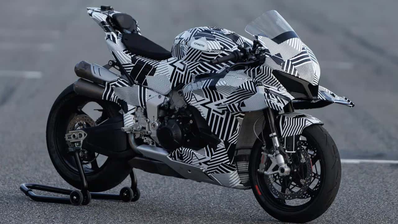 CFMoto V4 SR-RR - Camouflaged Parked Trackside