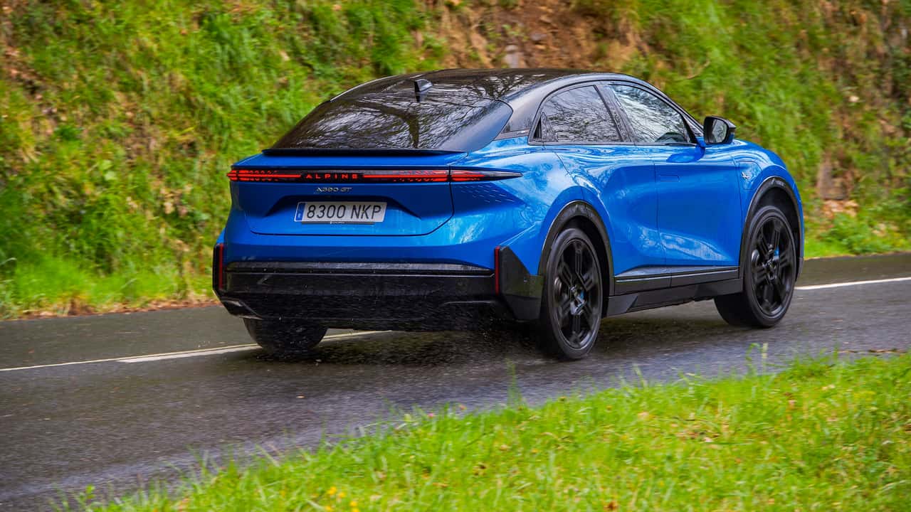 Alpine A390 GT 2026, al volante del nuevo puntal tecnológico de la firma francesa