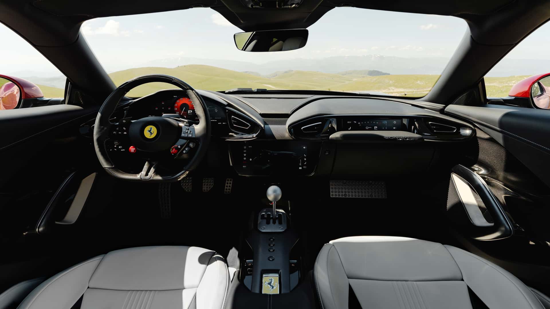 Ferrari 12cilindri (2024)