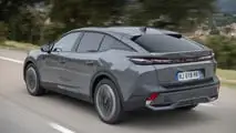 Peugeot 408 Hybrid (2026), la prova su strada di Motor1.com