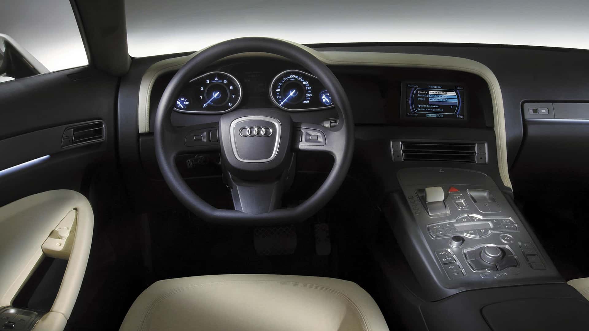 https://cdn.motor1.com/images/mgl/40YzeY/s1/audi-nuvolari-quattro-2003.jpg