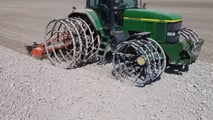 Somac presenta ruote a gabbia in acciaio per trattori in risaia e terreni saturi: pale asimmetriche, autopulizia e trazione senza slittamento nel fango.