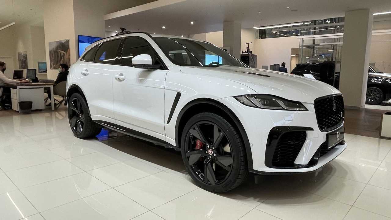 Jaguar F-Pace SVR
