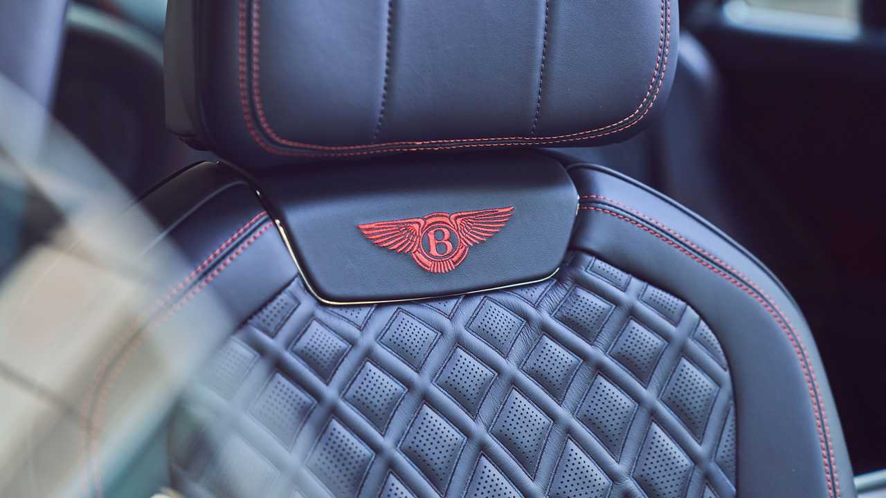 Bentley Flying Spur Hybrid, la prova di Motor1.com