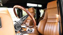 Vari esemplari di Land Rover Defender elettrico della EDC Automotive