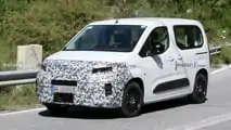 Opel Combo facelift spy photo