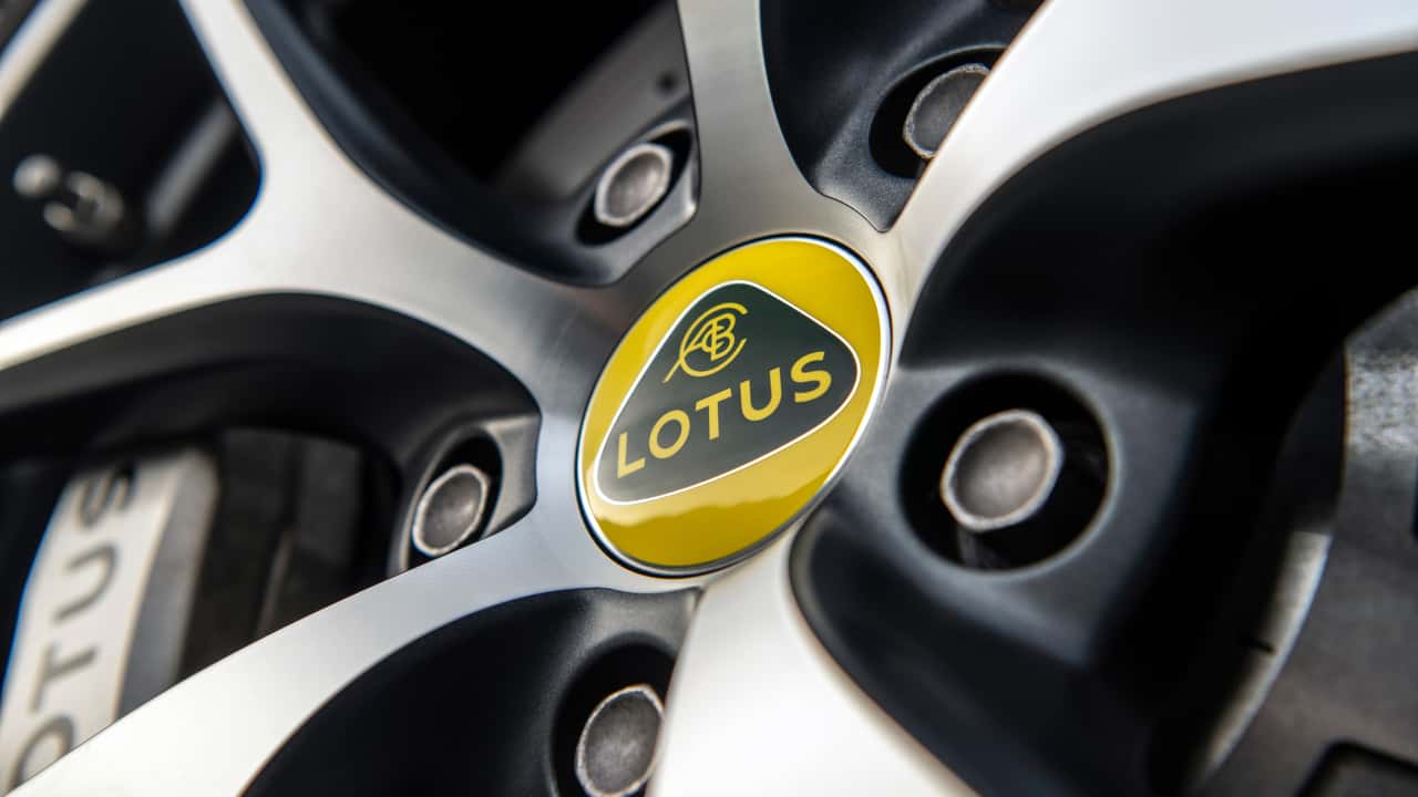 2024 Lotus Emira: İlk Sürüş