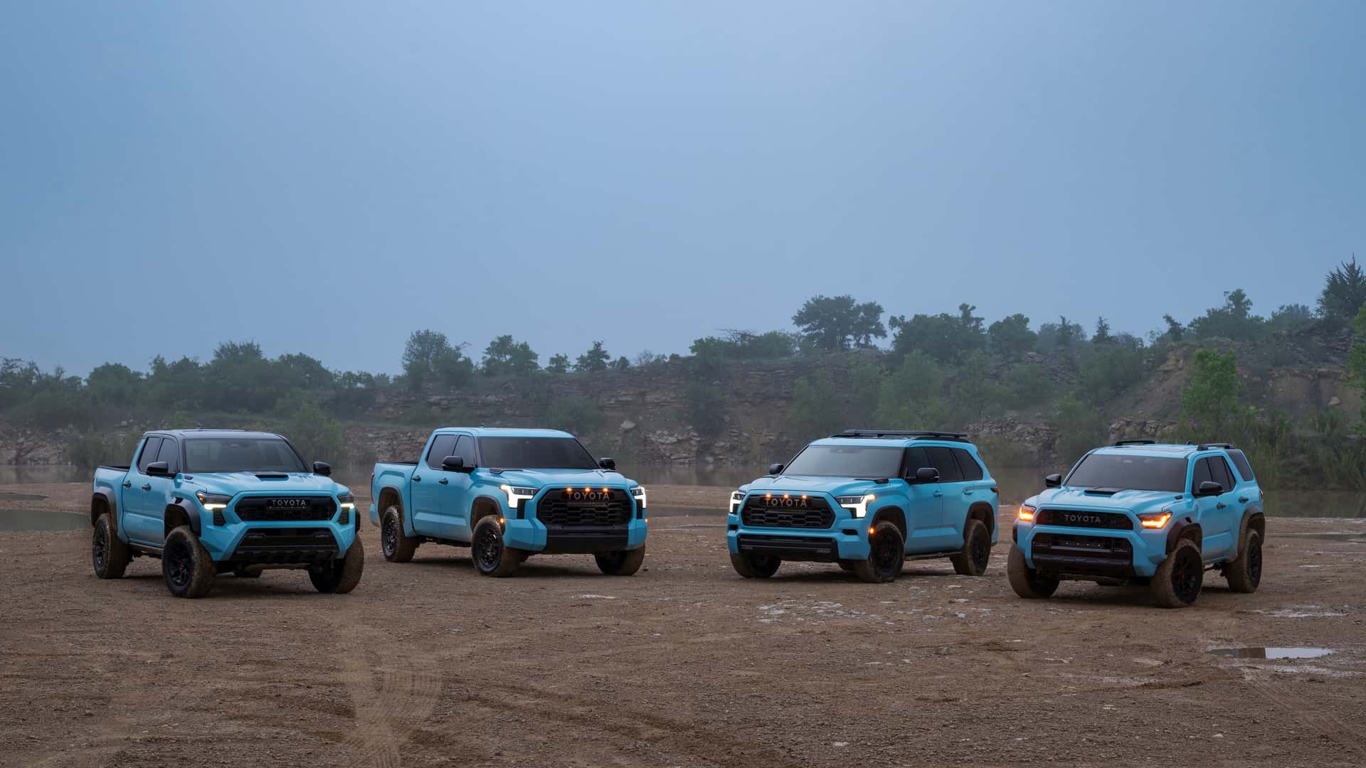 https://cdn.motor1.com/images/mgl/40xVzA/s1/toyota-trd-pro-wave-maker-blue.jpg