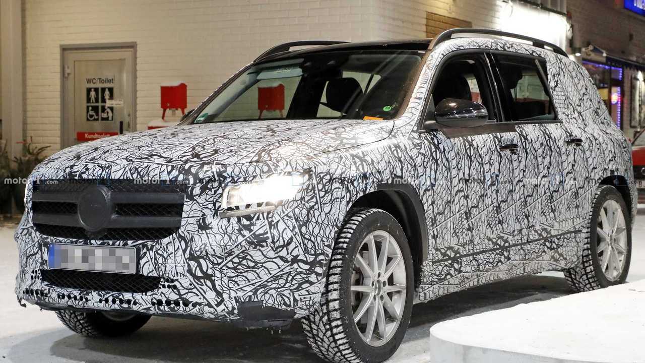 2019 Mercedes GLB Yeni Casus Fotoğrafları