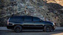 AddArmor Firmasının Zırhlandırdığı Simsiyah Bir Cadillac Escalade