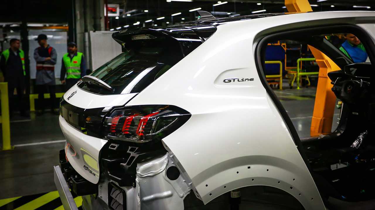 PSA, lo stabilimento di Trnava. Qui nasce la nuova Peugeot 208
