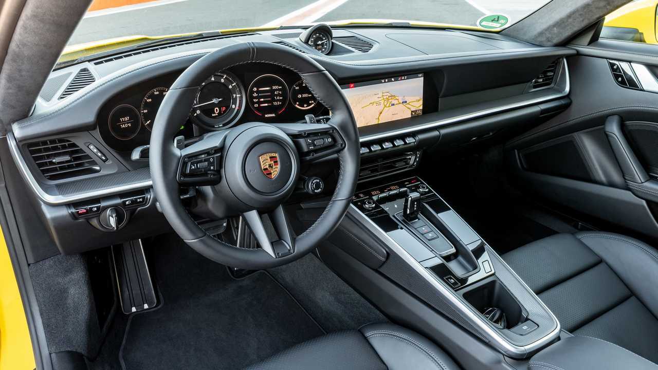 Porsche 911 (992) 2019, prueba en circuito