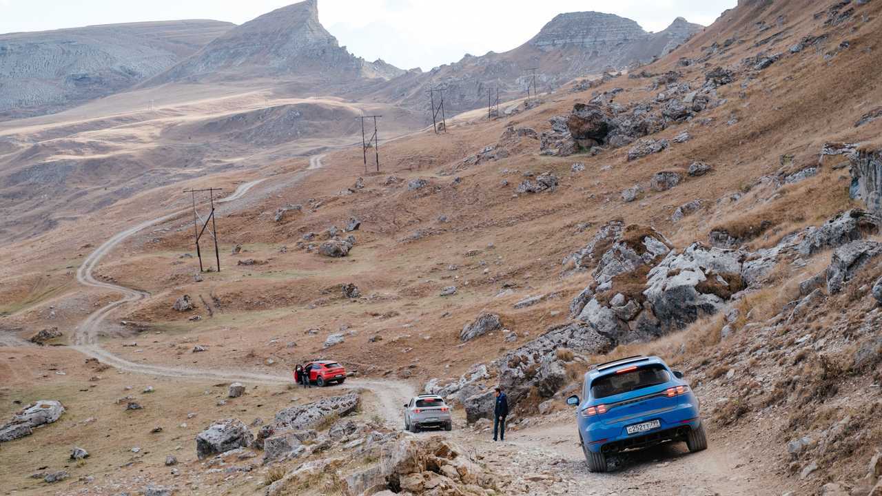 Porsche Macan на Кавказе