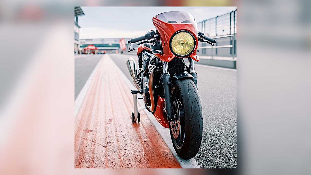 Rennstall Moto Triumph Speed Twin Front View