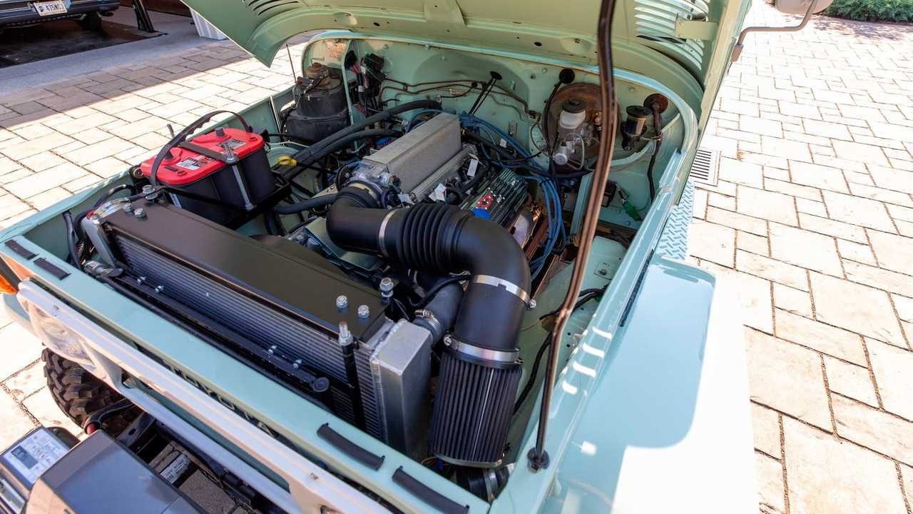 Toyota FJ-45 Land Cruiser 1973 Motor