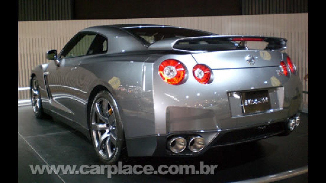 Salão do Automóvel: Nissan GT-R - O brilho do superesportivo de 480 cavalos!