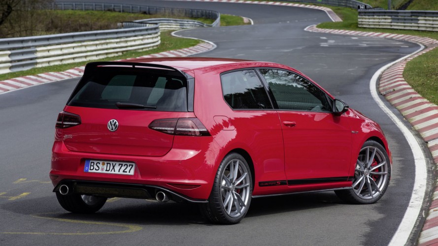 VW Golf GTI Clubsport S, Nürburgring’de en hızlı önden çekişli otomobil rekorunu kırdı