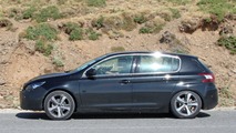Peugeot 308 Refresh Spy Shots
