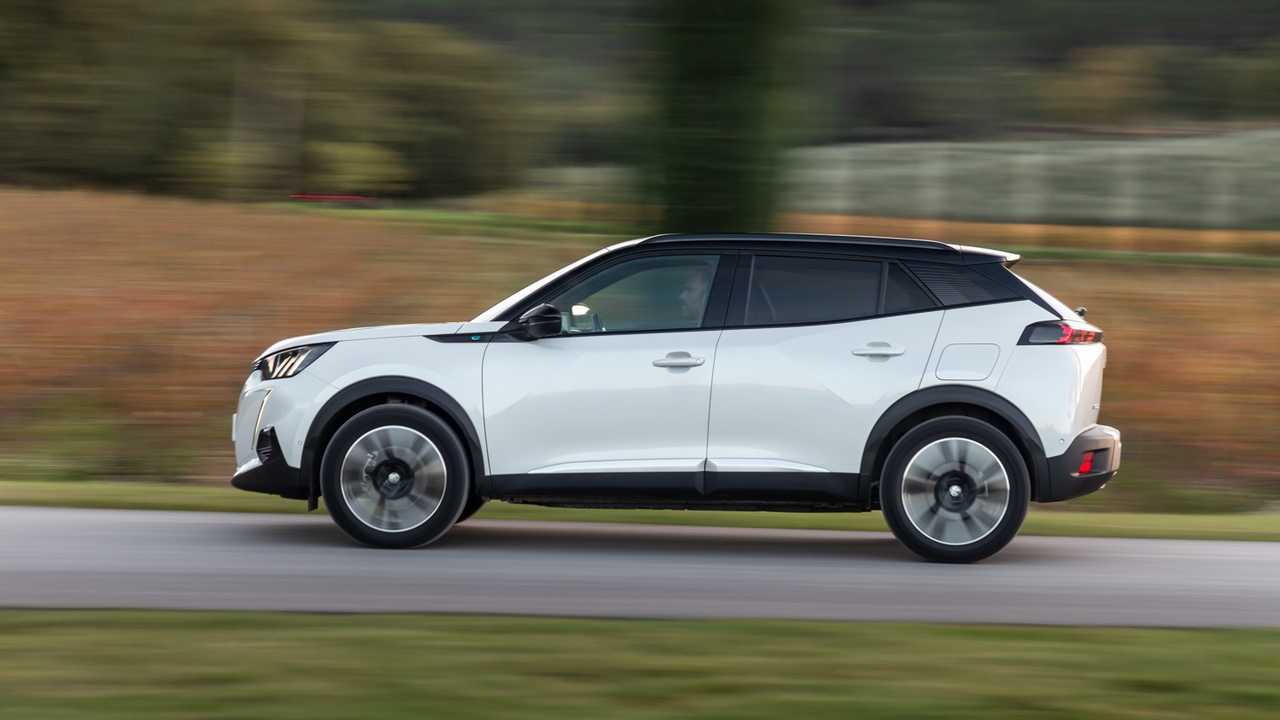 Peugeot e-2008 2020, primera prueba