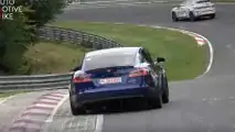 Tesla Model S Plaid en action au Nurburgring