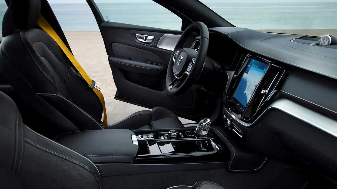 Volvo S60 T8 Polestar Engineered