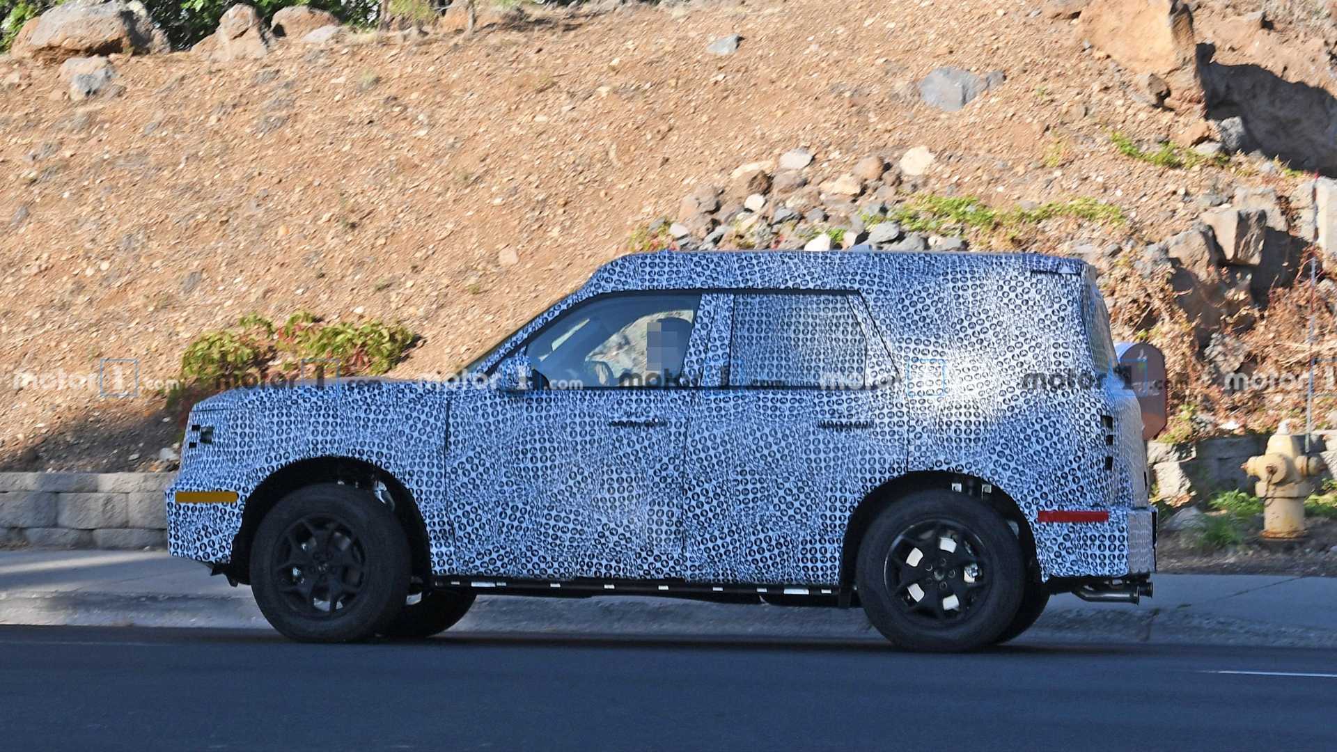 Ford Bronco Sport / Adventurer Spy Photo