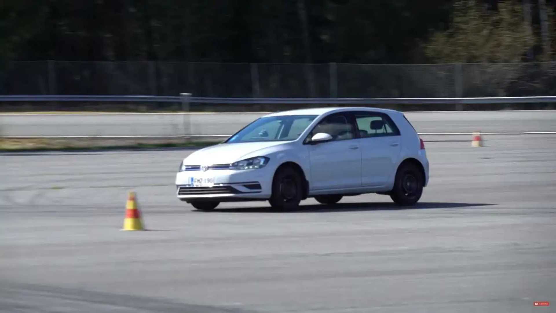 Video shows differences between cheap and expensive snow tyres