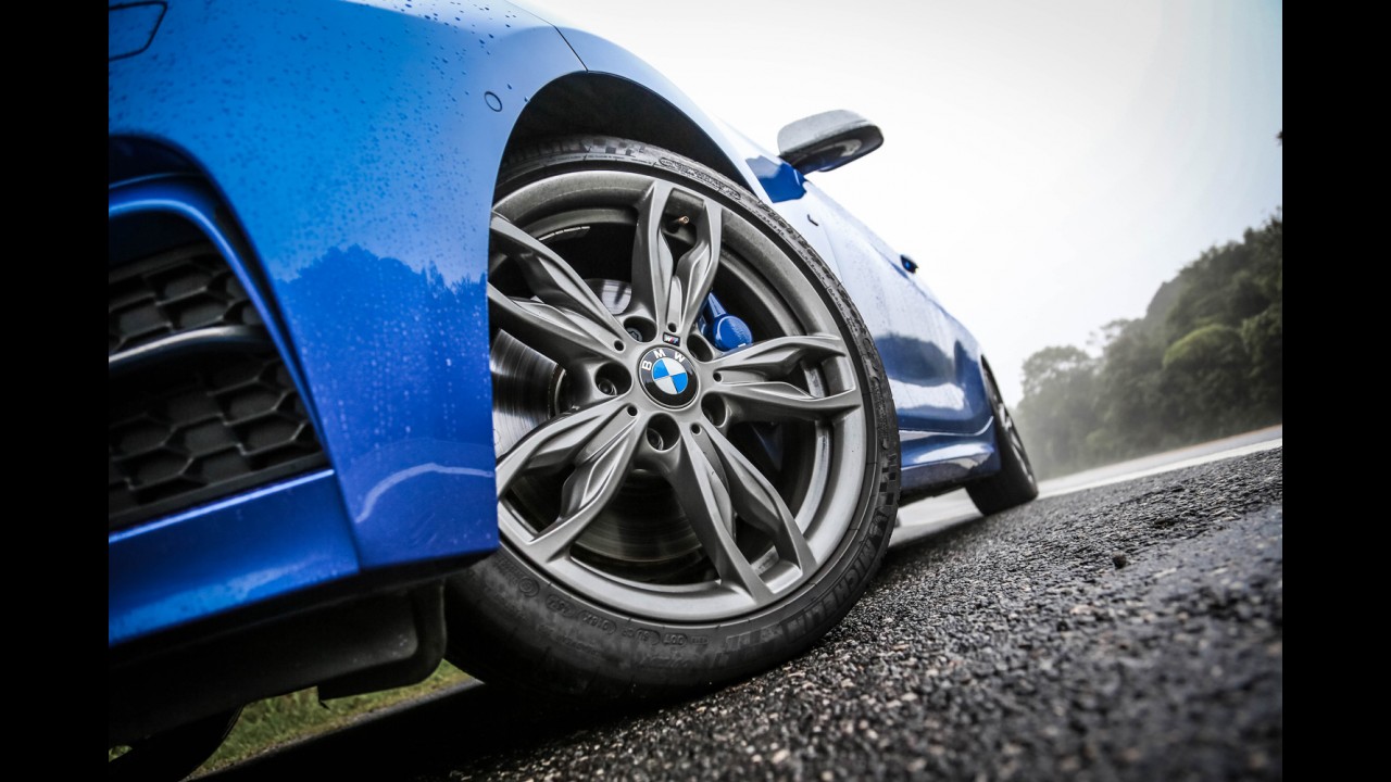 Cupês de sangue azul: novo Audi TT encara BMW M235i