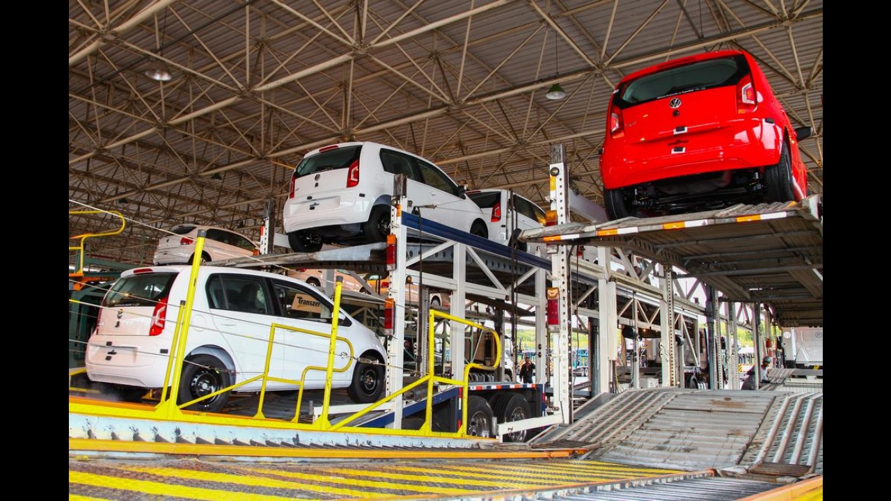 Anfavea: vendas despencam 37% em outubro; exportações crescem
