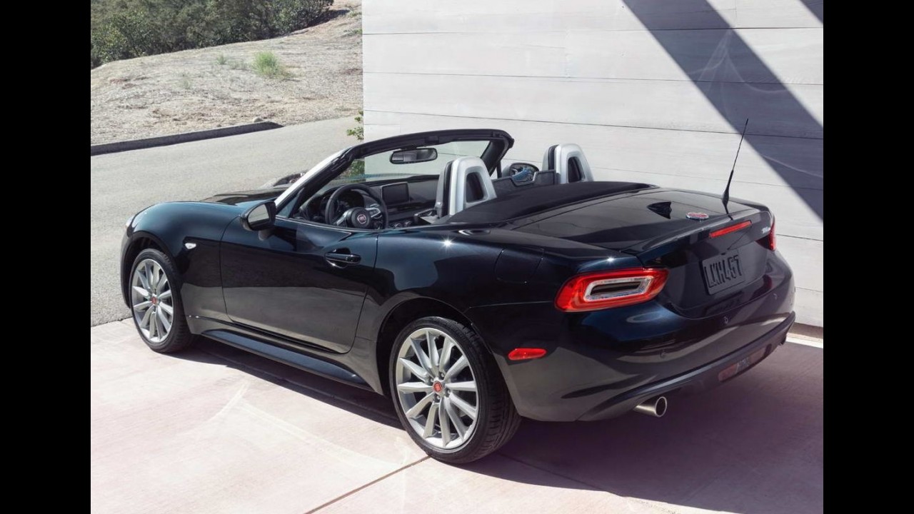 Fiat 124 Spider: Miata italiano tem turbo e tração traseira