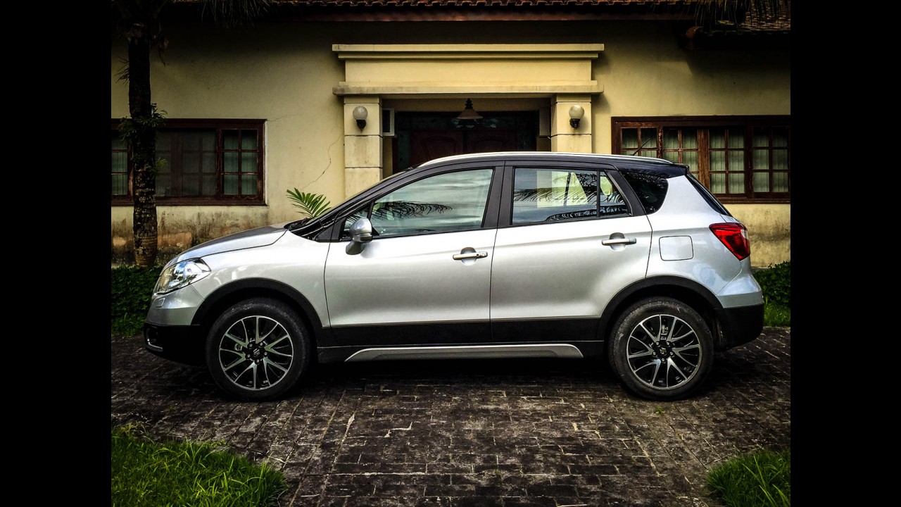 Volta rápida: aposta racional do Suzuki S-Cross esbarra no preço