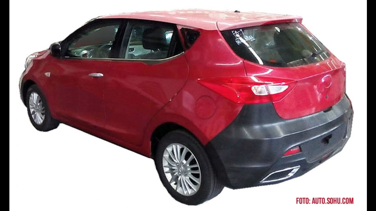 Novidades da JAC incluem inédito hatch aventureiro; T5 chega em dezembro